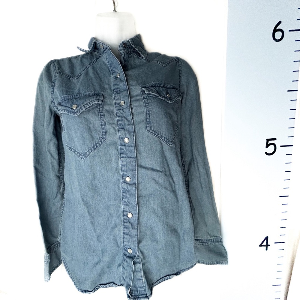 Aeropostale Denim Blue Jean Shirt & Pearl Snaps XS Women‎